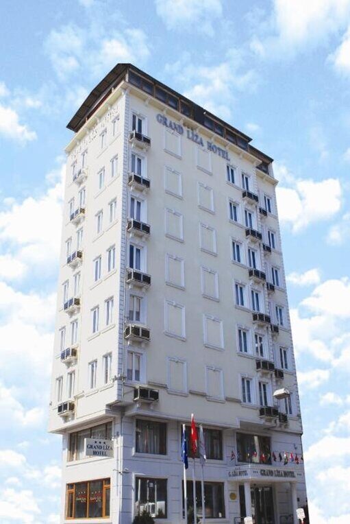 grand-liza-hotel-1