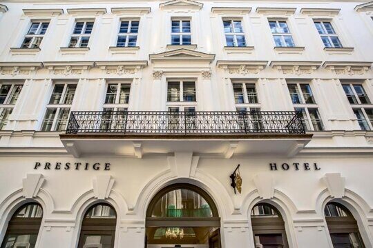 prestige-hotel-budapest-1